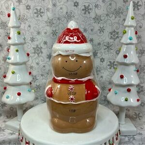 Christmas Peppermint Gingerbead Snowman Ceramic Stacked Measuring Cups